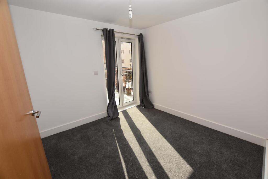 Apartment in Chelmsford, South Woodham Ferrers - More