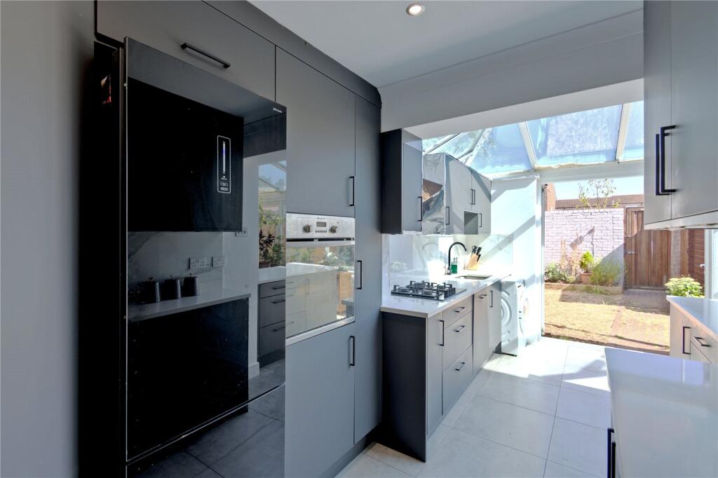 House in Watford - View 4