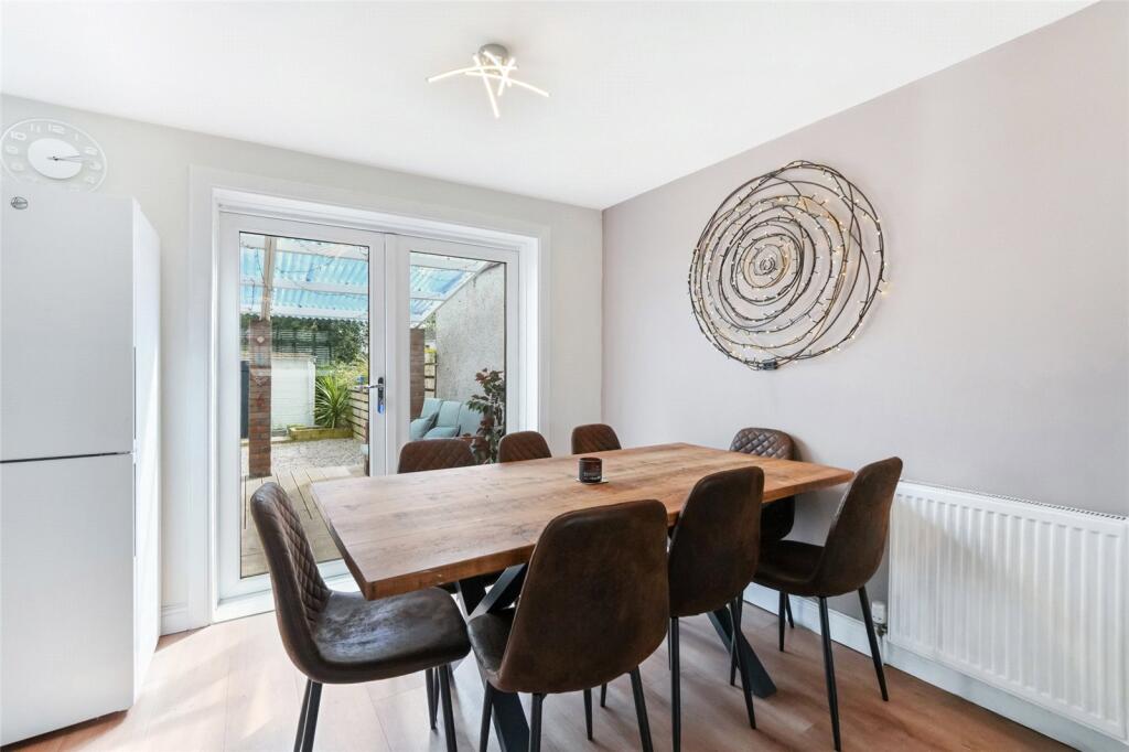 House in Paisley - More