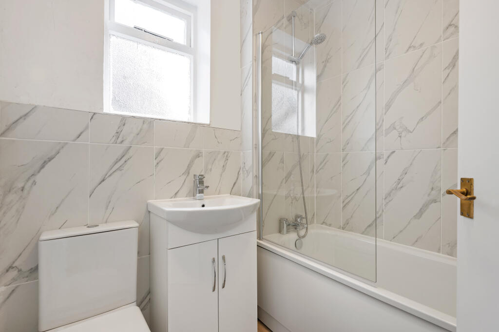 2 bedroom ground floor flat for rent