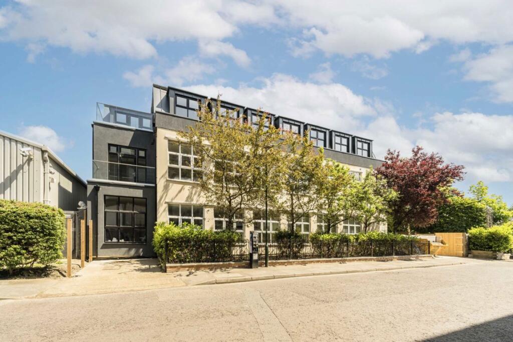 Main image of property: Victoria Villas, Richmond