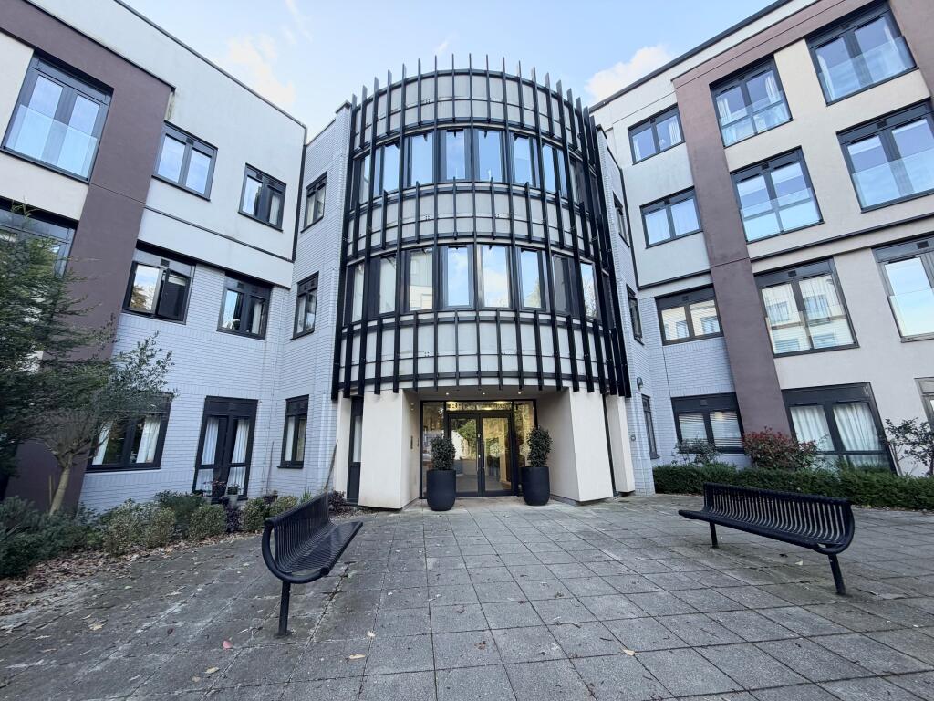 Main image of property: Broadoaks, Streetsbrook Road