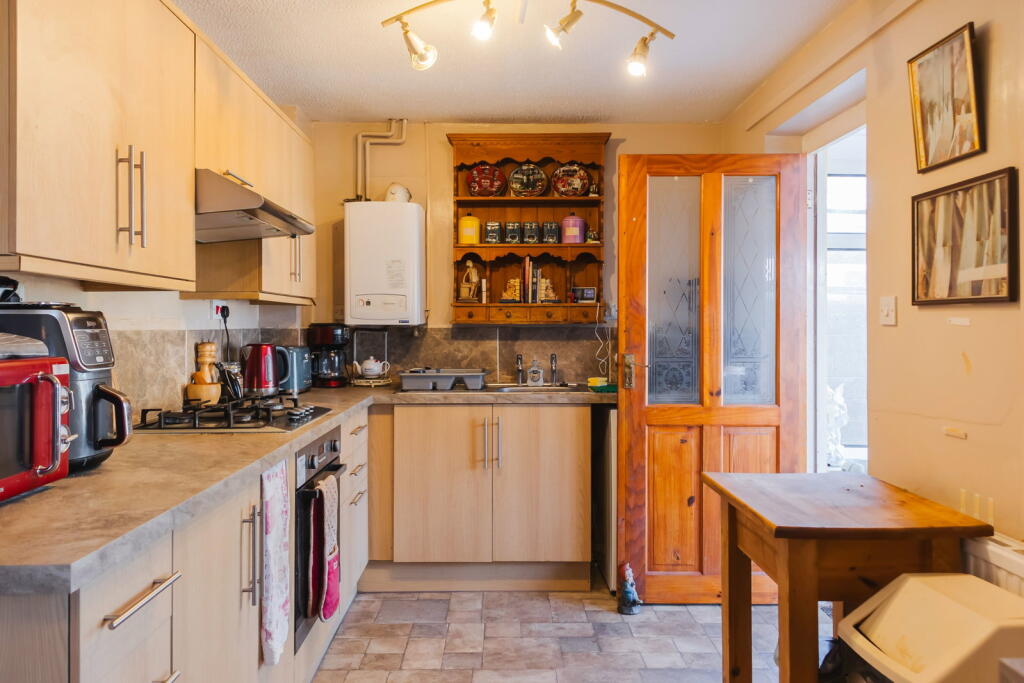 House in Swindon, West Swindon - View 4