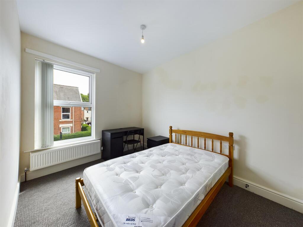 4 bedroom terraced house for rent