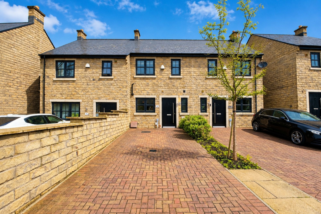 Main image of property: Hawkshead Road, Glossop, SK13