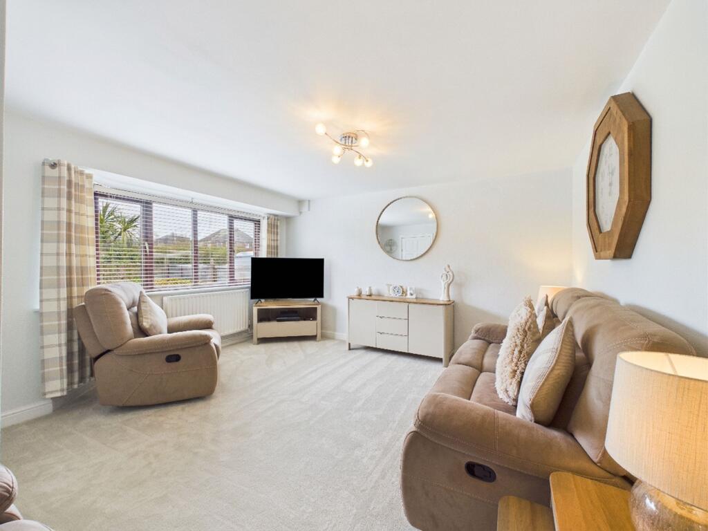 Ramsdale Avenue, Calverton, Nottingham - View 2