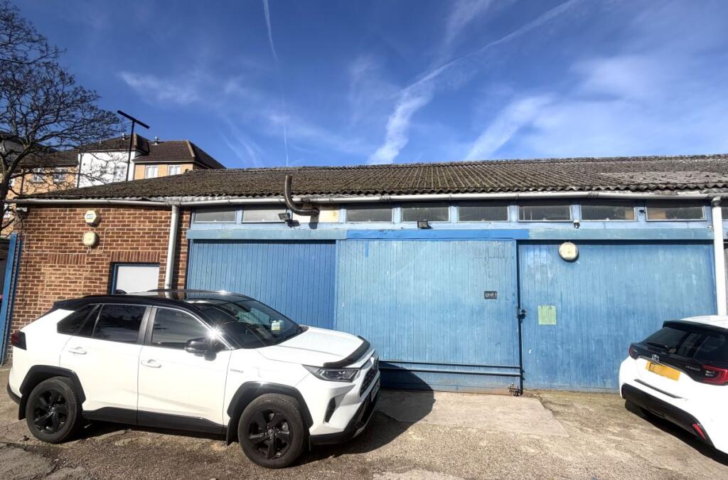Main image of property: Unit 1, 339 London Road, Mitcham, CR4 4BE