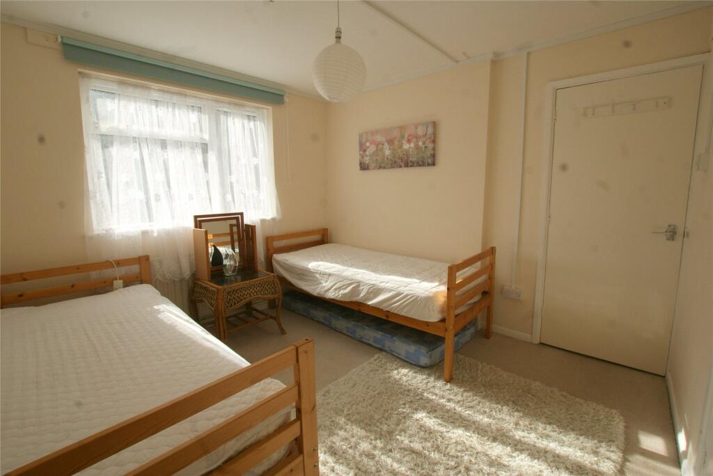 Apartment in Havant, Emsworth - More