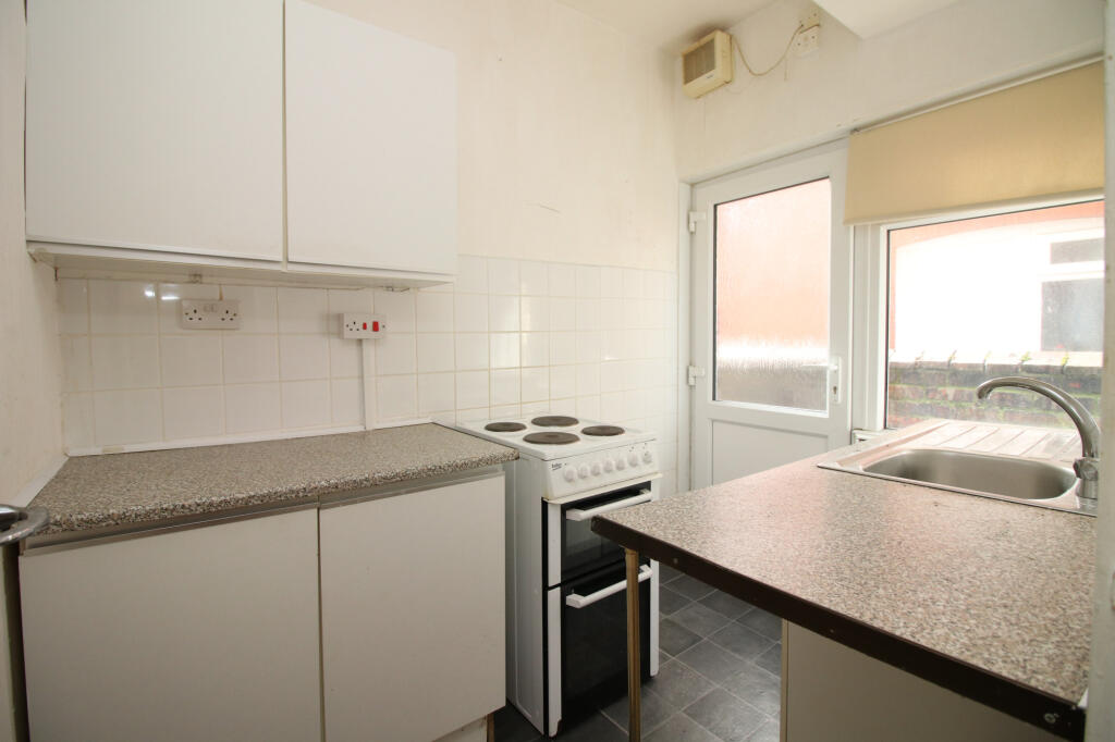 Breck Road,  Blackpool, FY3 photo 3