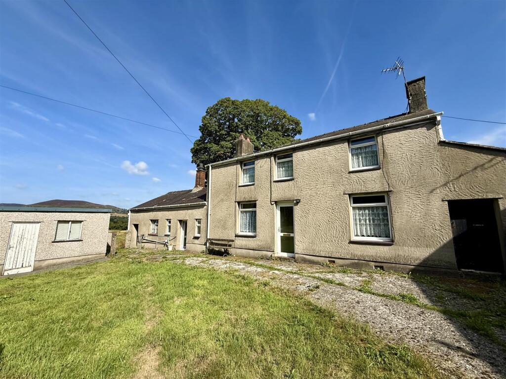 Main image of property: Cwm-Y-Glo, Caernarfon