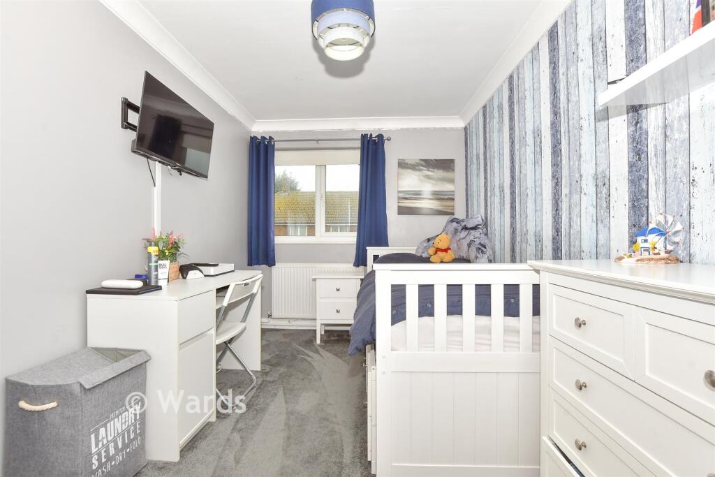 House in Tonbridge - More