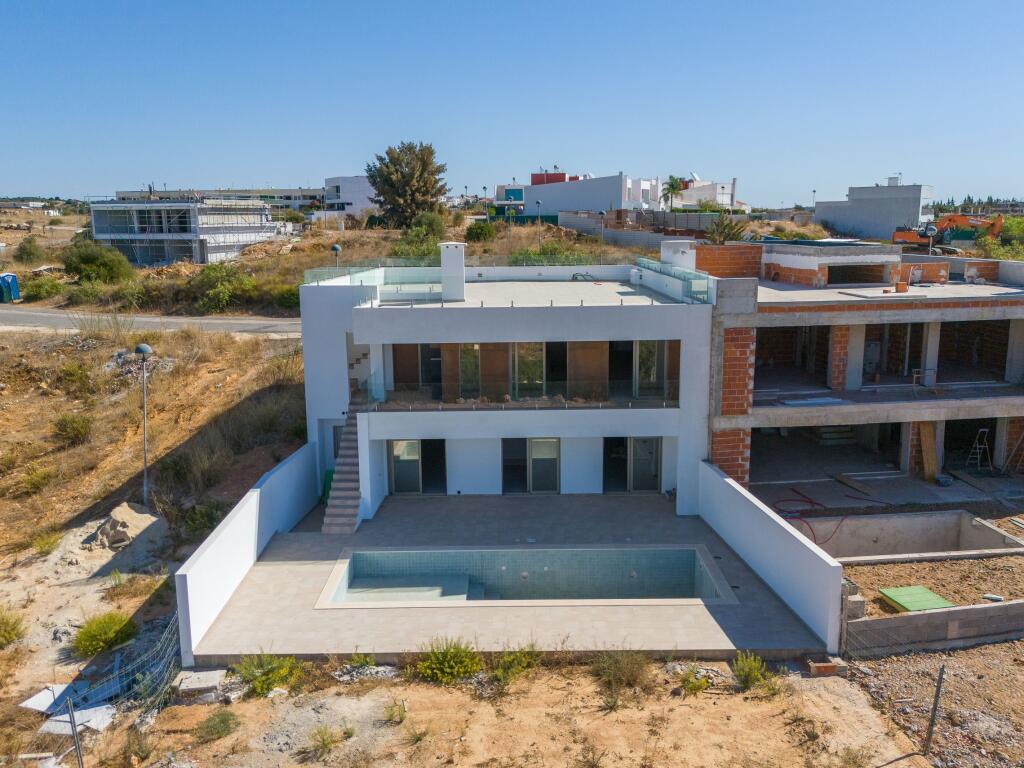 Main image of property: Algarve, Mexilhoeira Grande