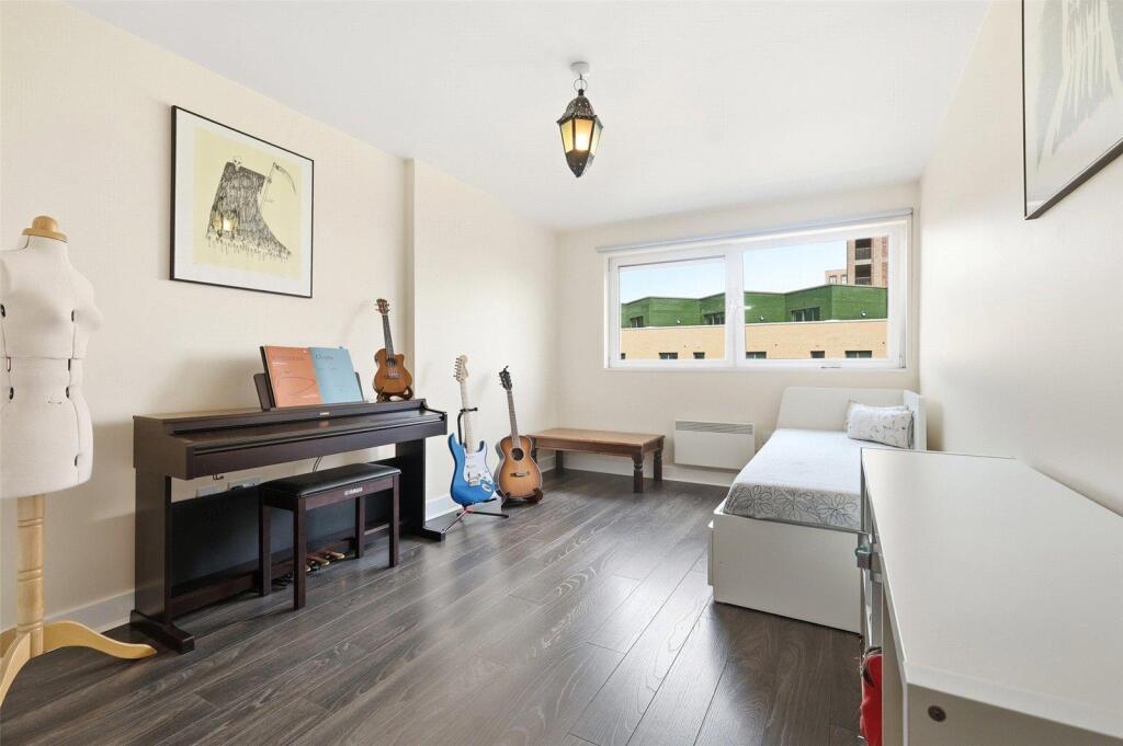 Apartment in London - View 4