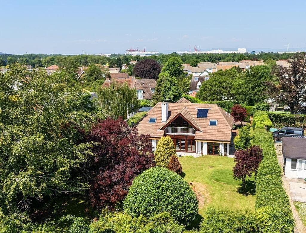Main image of property: Stunning architect designed detached family home on Fernlea Gardens in village of Easton-in-Gordano