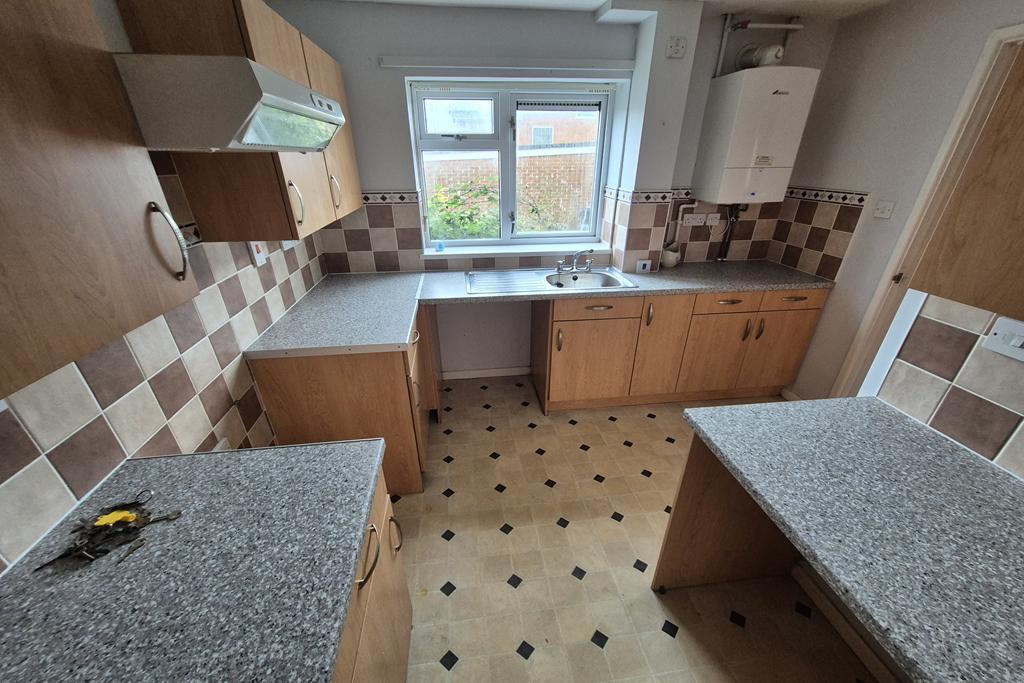 Henley View, Crewkerne, TA18 photo 3