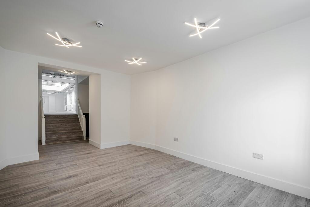 Hackney Rd 237  Low Res 16.jpg