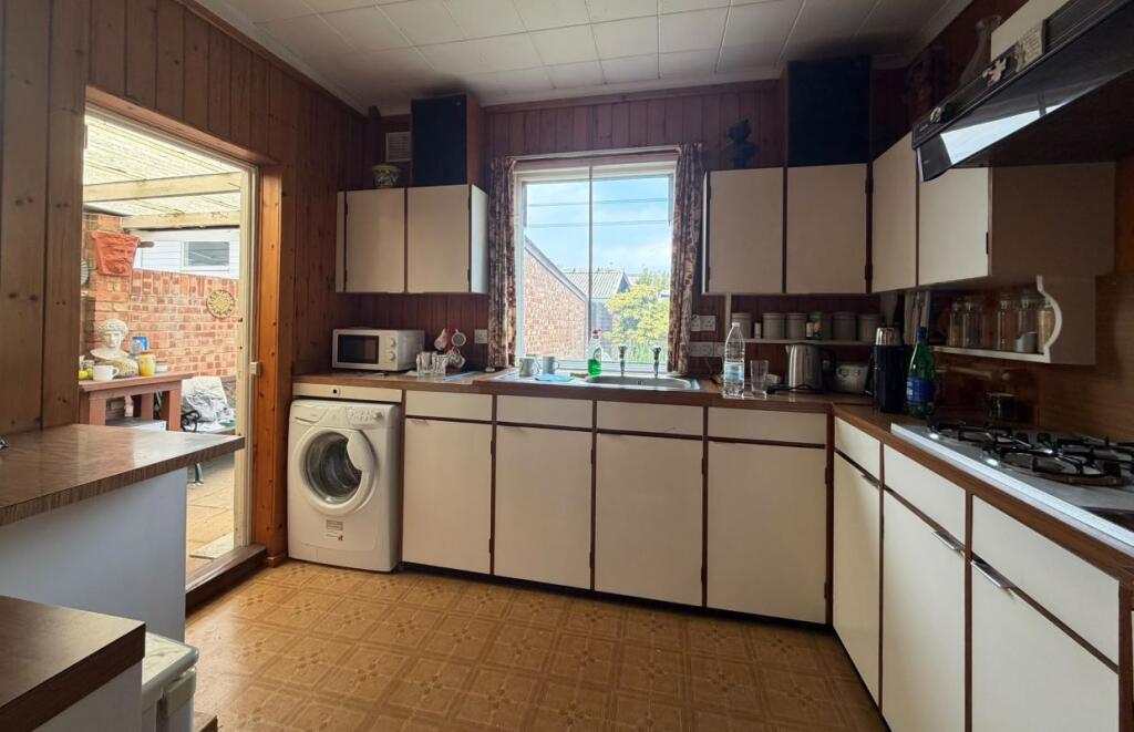 House in London, New Eltham - More