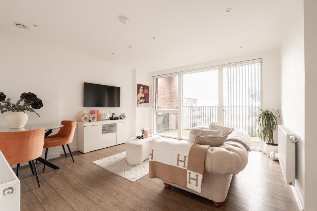 Main image of property: Craft Court, 5 Regal Walk, Bexleyheath, DA6 7BF