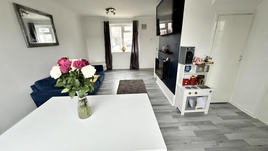 House in Locking, Flowerdown Park - More