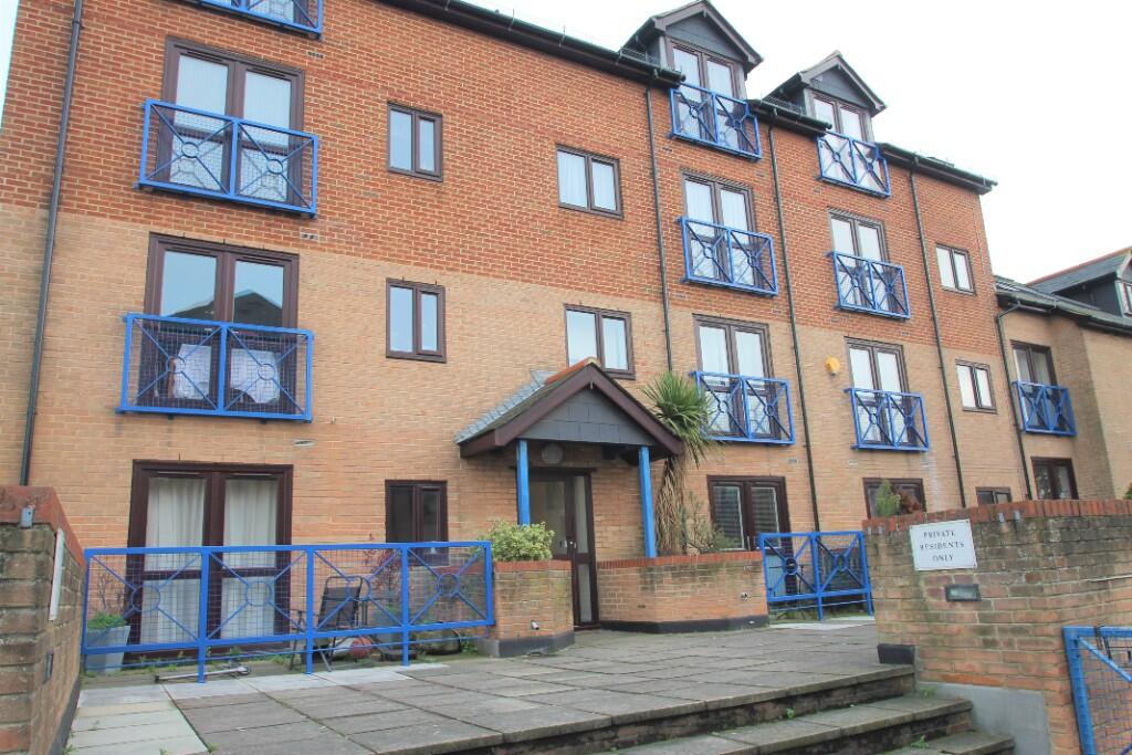 Main image of property: West Street, Gravesend, Kent, DA11