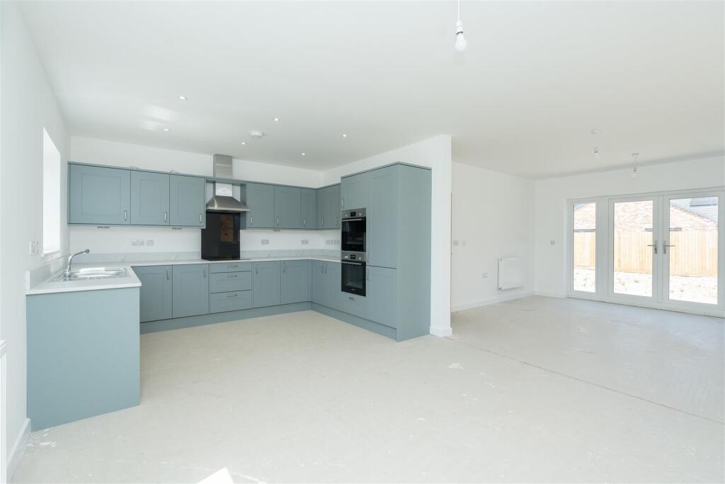 Fairmont Drive, Gosberton Risegate, Spalding photo 4