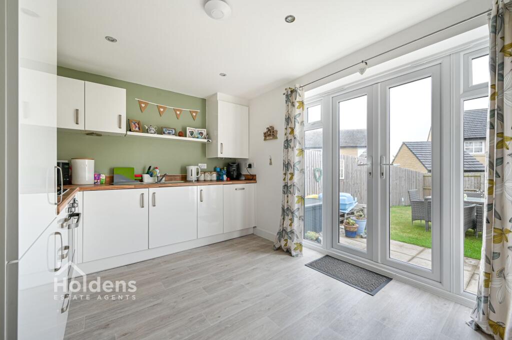 Hollin Hall Drive, Longridge, PR3 photo 2