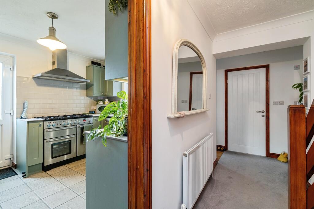 Sparrow Close, Bradwell, GREAT YARMOUTH photo 4