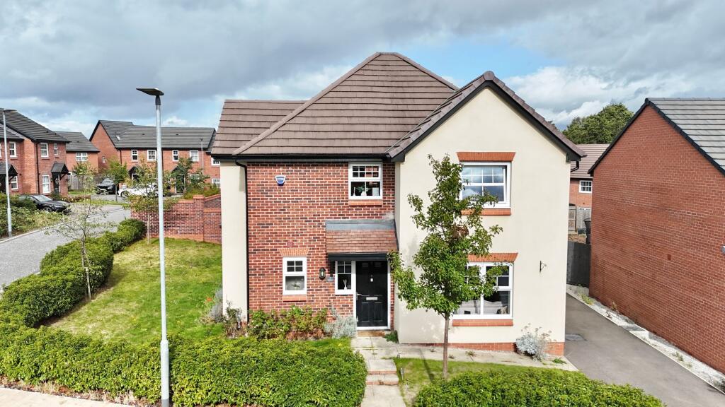 4-bed detached on Richard Gilbert Drive, Shavington, CW2, £350,000