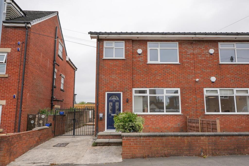 Main image of property: Chorley Road, Blackrod, BL6 5JS