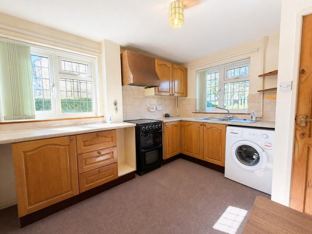 Frethern Close, Burford, Oxfordshire photo 4