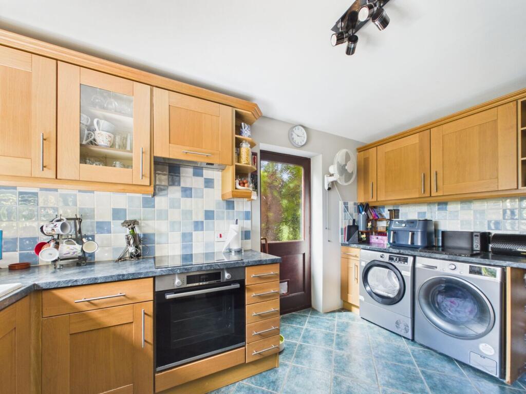 House in Wolverhampton, Billingsley - View 4