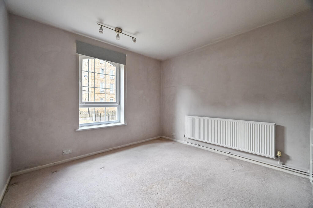 Apartment in London - More