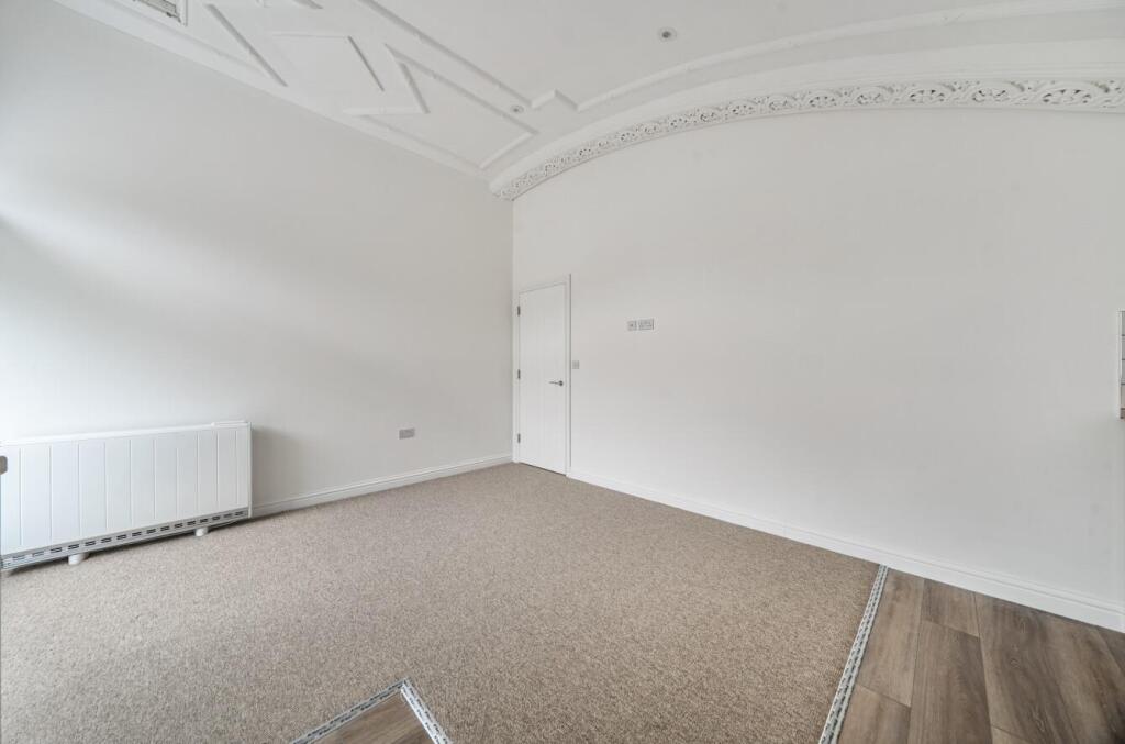 Apartment in Dorchester - More