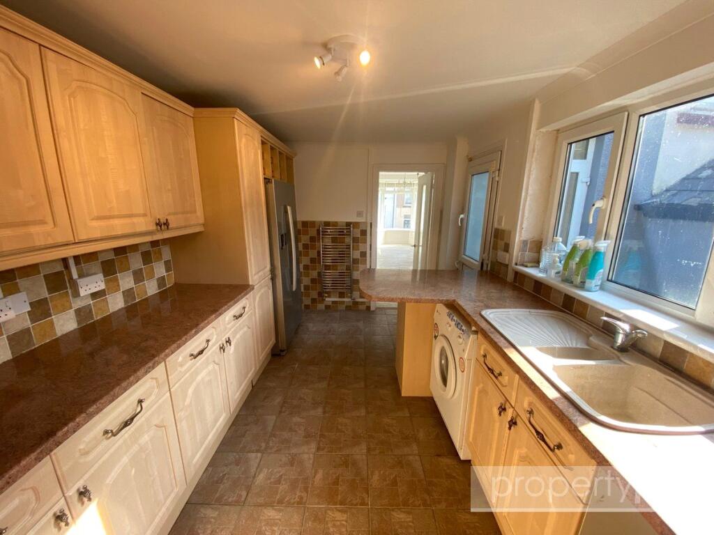 House in Cardiff, Cwm Clydach - View 5