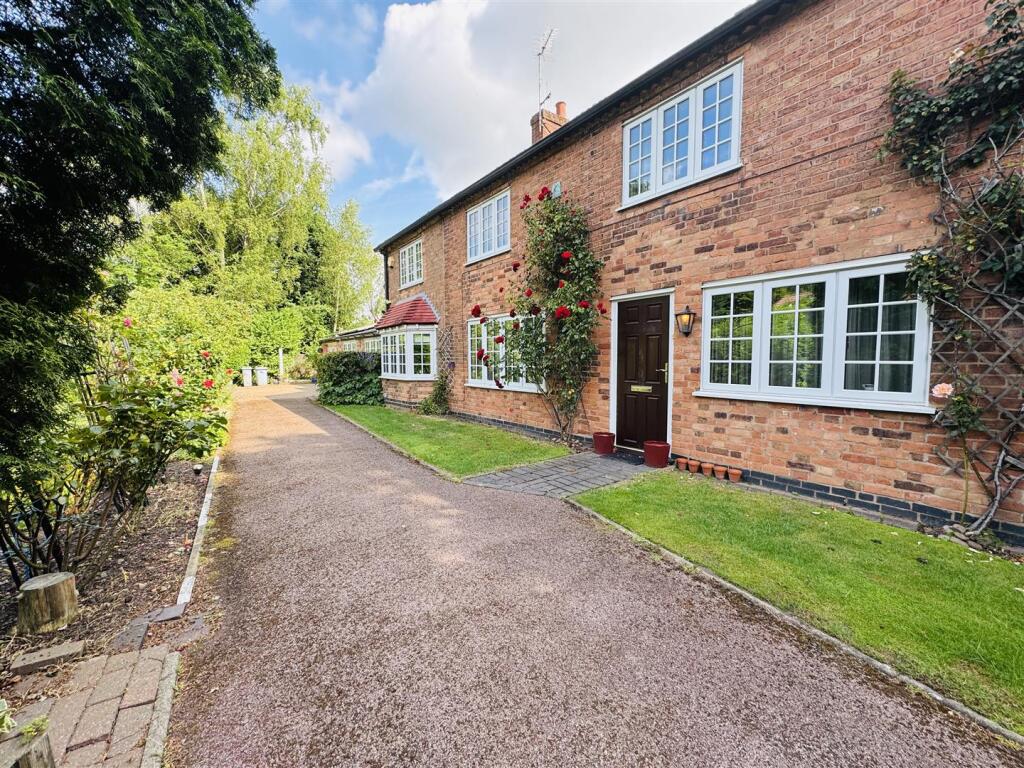 Main image of property: Ton Lane, Lowdham, Nottingham