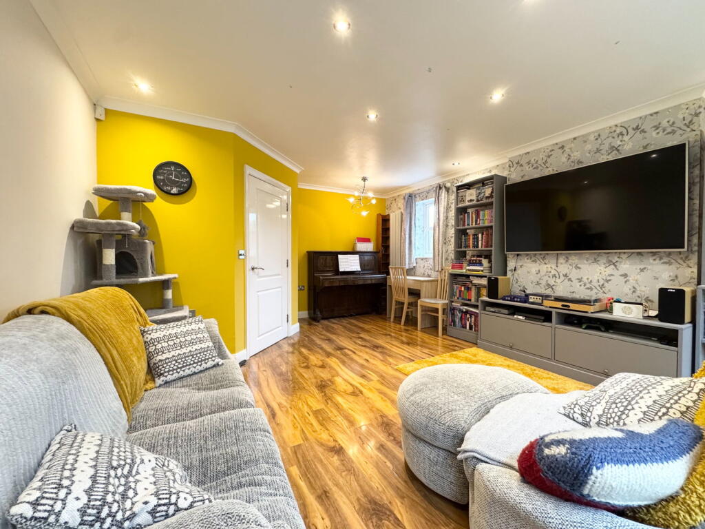 House in Kirklees, West Yorkshire - View 5