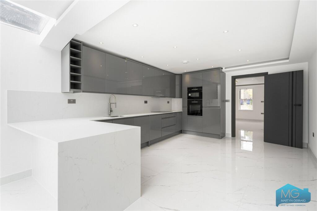 Main image of property: New Barnet, Barnet, EN4