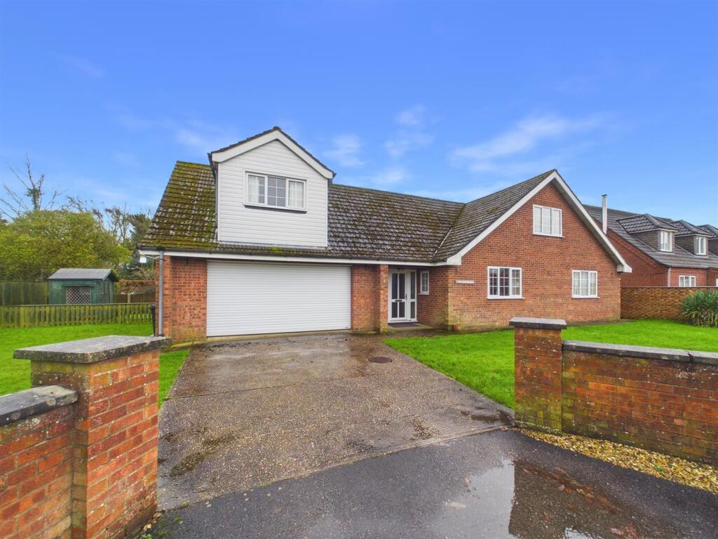 Main image of property: Kenwick Pastures, Louth