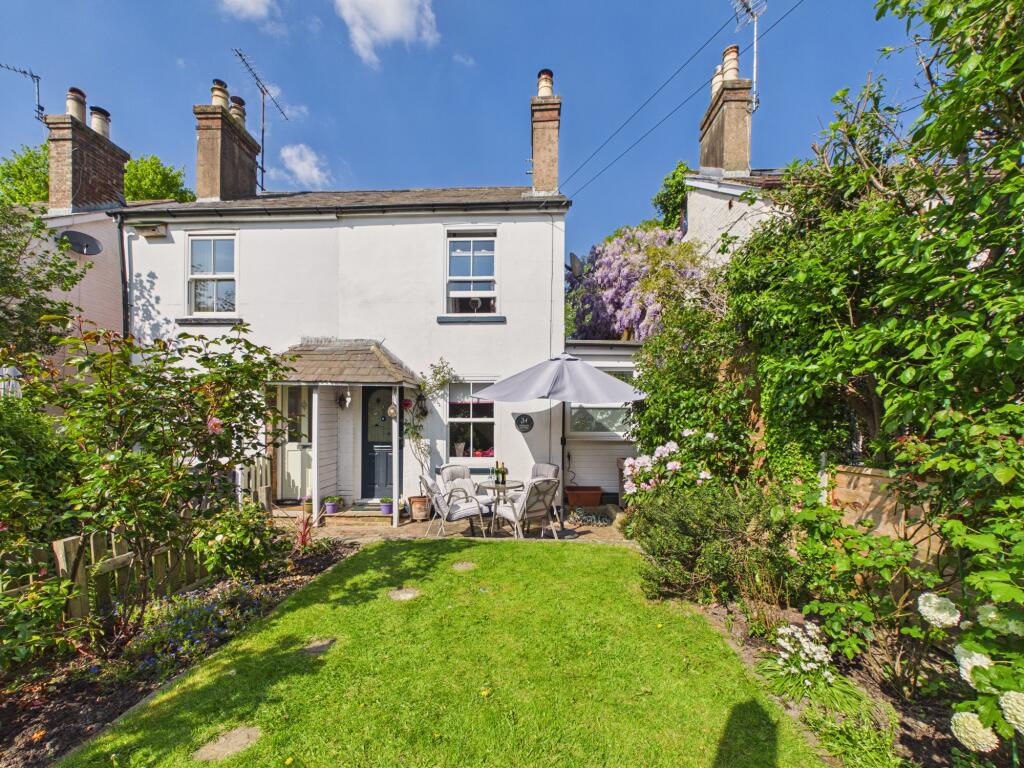 Main image of property: Park Terrace West Gardens