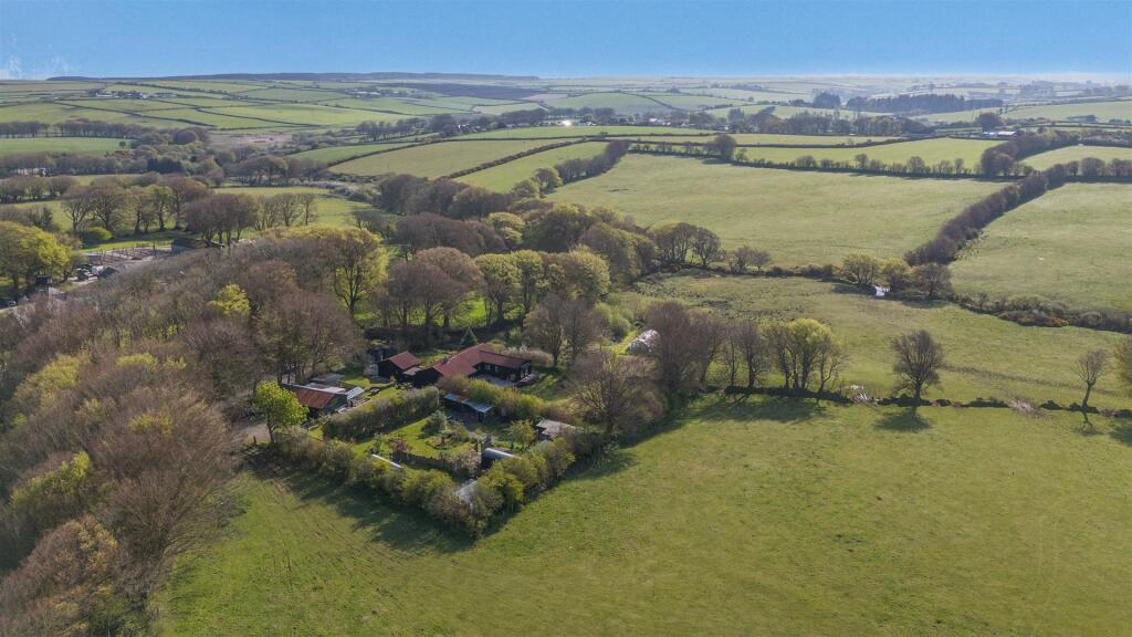 Main image of property: Treworra