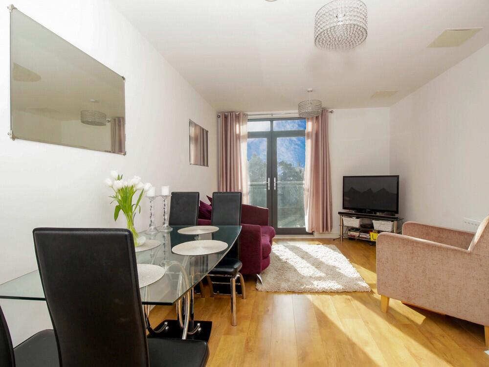 Apartment in London - View 2