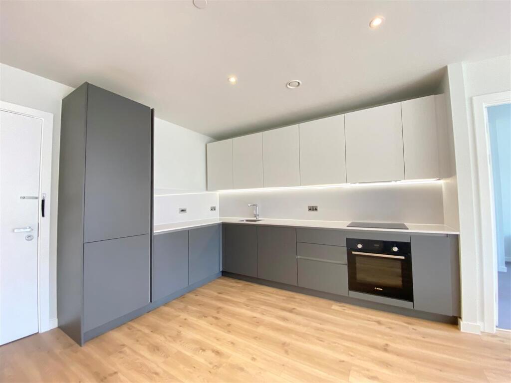 Apartment in Manchester - View 4