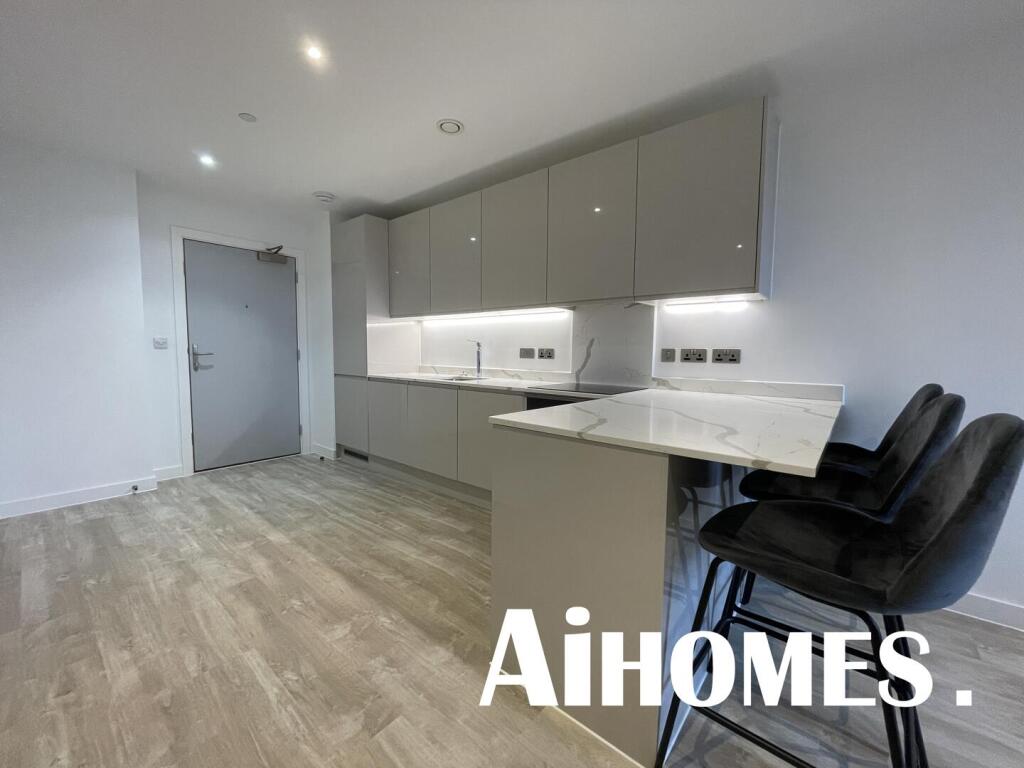 Apartment in Manchester, City Centre - View 4