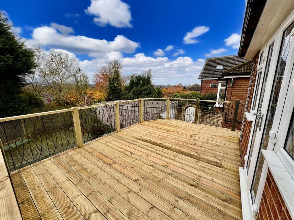 High Meadows, Romiley, Stockport, Cheshire, SK6 4PT photo 2