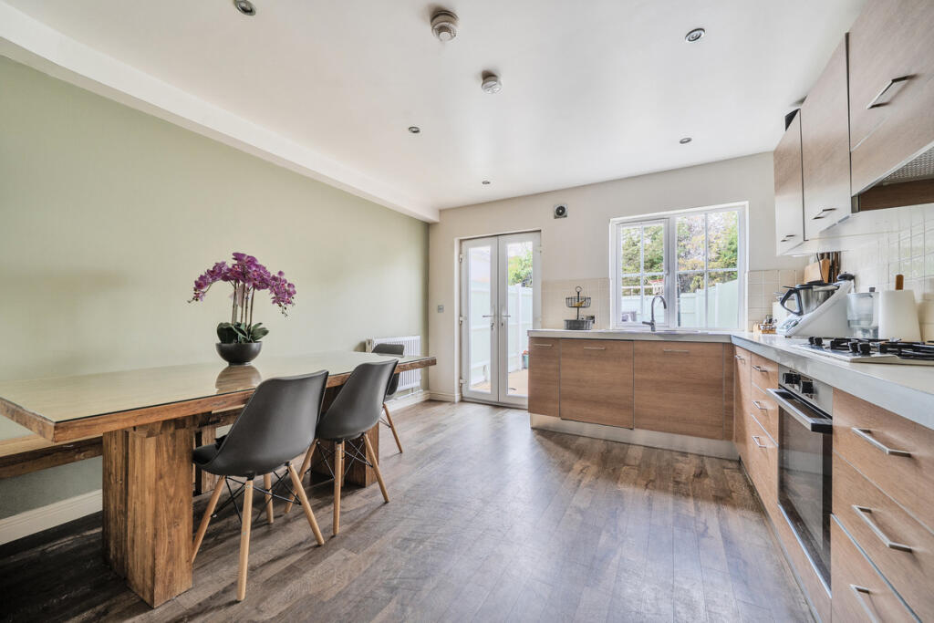 House in Harrow - View 2