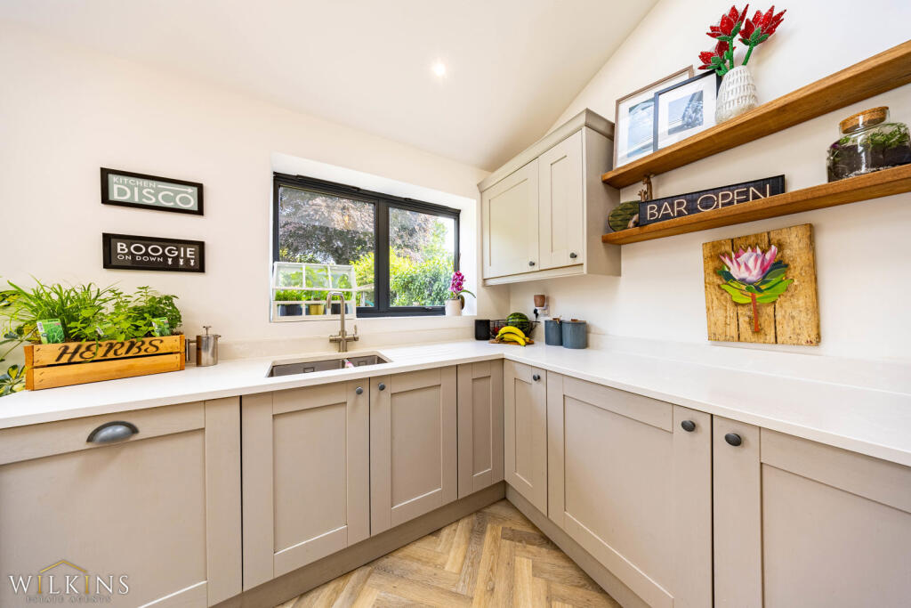 Tamworth Road, Sutton Coldfield, West Midlands, B75 - More