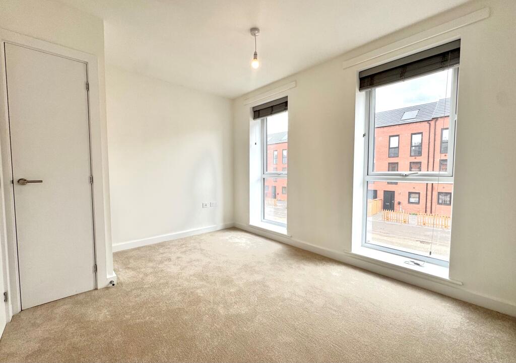 House in Derby - View 5