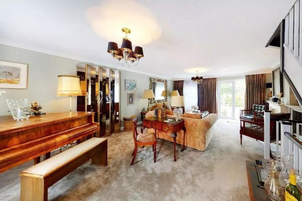 Lockesfield Place, Docklands, London, E14 photo 3