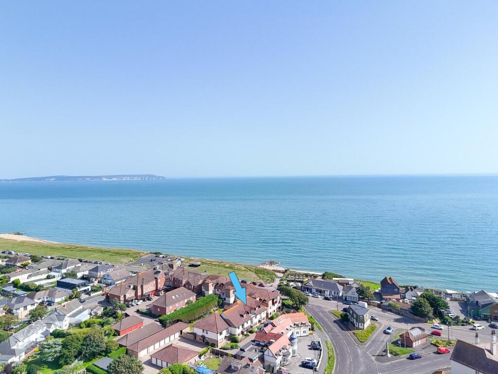 Apartment in New Forest, New Milton - View 3