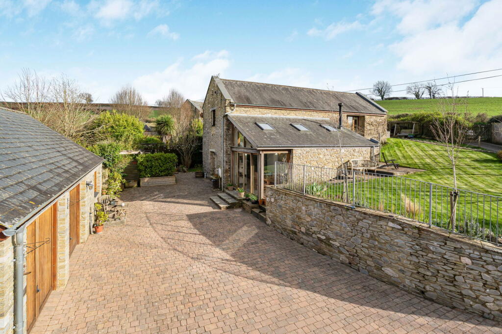 Main image of property: Nr Loddiswell, Kingsbridge, TQ7 4EJ